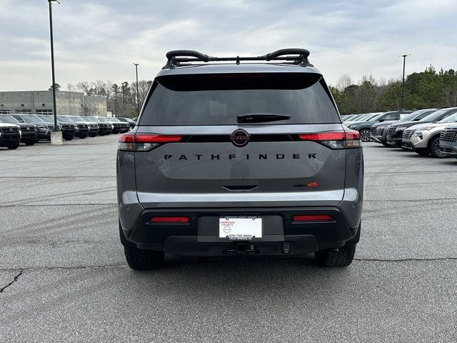 2026 Nissan Pathfinder SV