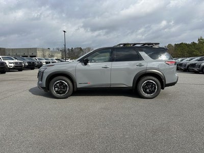 2026 Nissan Pathfinder SV
