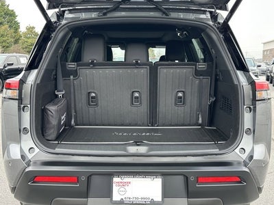 2026 Nissan Pathfinder SV