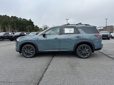 2026 Nissan Pathfinder SL