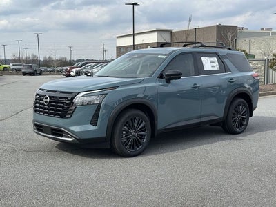 2026 Nissan Pathfinder SL