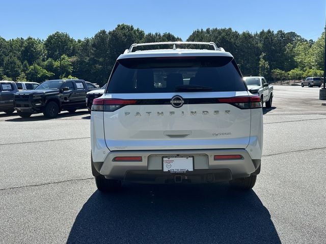 2025 Nissan Pathfinder Platinum