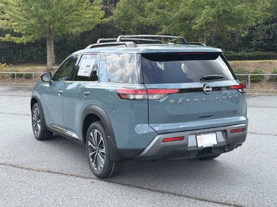2026 Nissan Pathfinder Platinum
