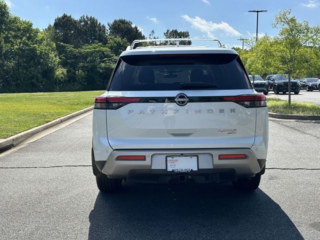 2025 Nissan Pathfinder Platinum