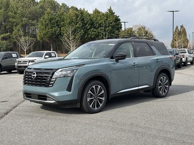 2026 Nissan Pathfinder Platinum