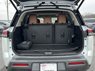 2026 Nissan Pathfinder Platinum