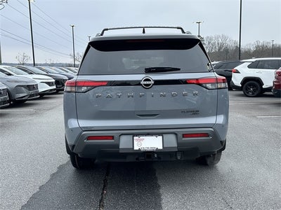 2026 Nissan Pathfinder Platinum