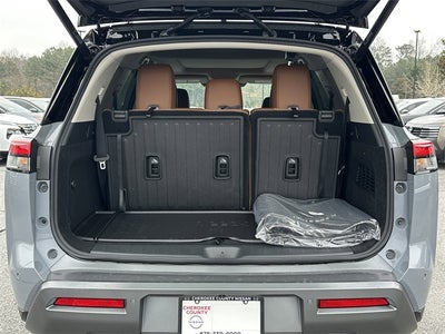 2026 Nissan Pathfinder Platinum