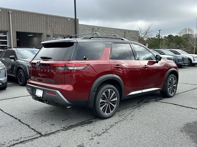 2026 Nissan Pathfinder Platinum