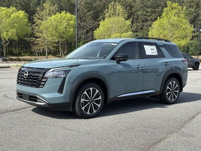 2026 Nissan Pathfinder Platinum