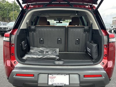 2026 Nissan Pathfinder Platinum