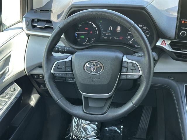 2025 Toyota Sienna XLE 8 Passenger