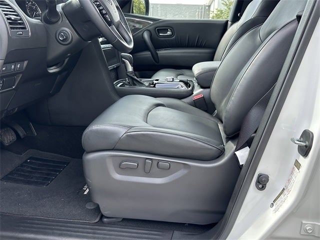 2024 Nissan Armada SL MIdnight Edition