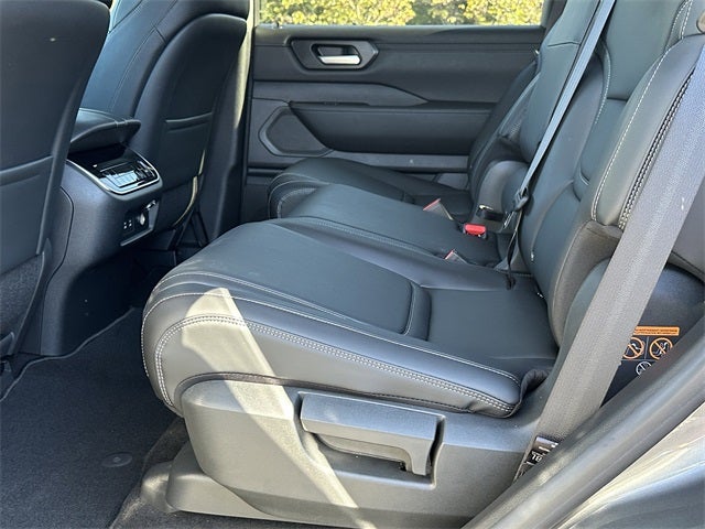 2025 Nissan Armada SV