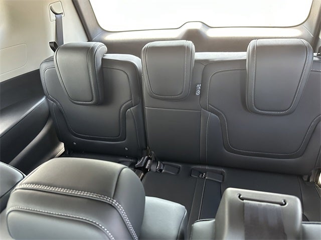 2025 Nissan Armada SV