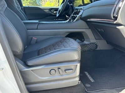 2025 Nissan Armada Platinum