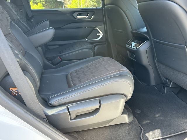 2025 Nissan Armada Platinum