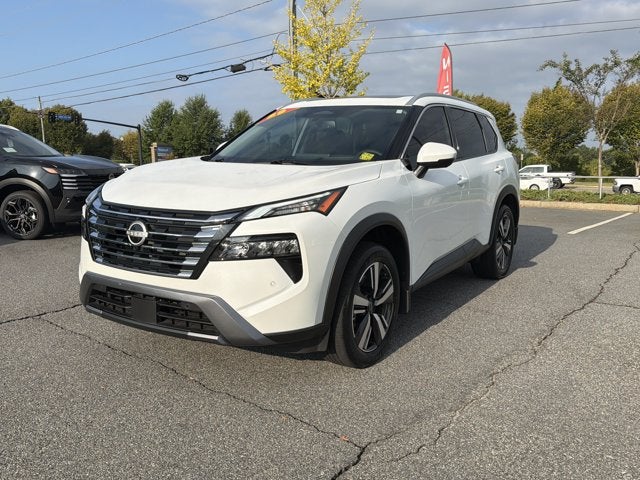 2025 Nissan Rogue SL
