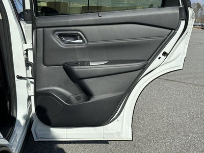 2024 Nissan Rogue Platinum