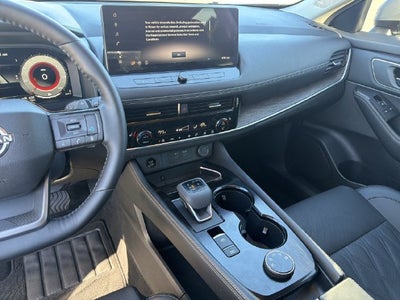 2025 Nissan Rogue Platinum