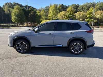 2025 Nissan Rogue Platinum