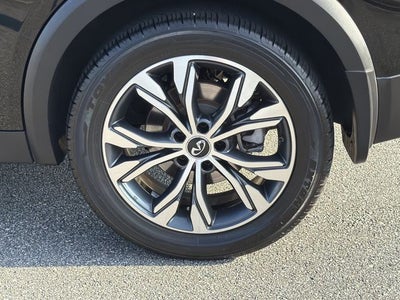 2018 INFINITI QX30 LUXE