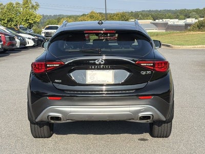 2018 INFINITI QX30 LUXE