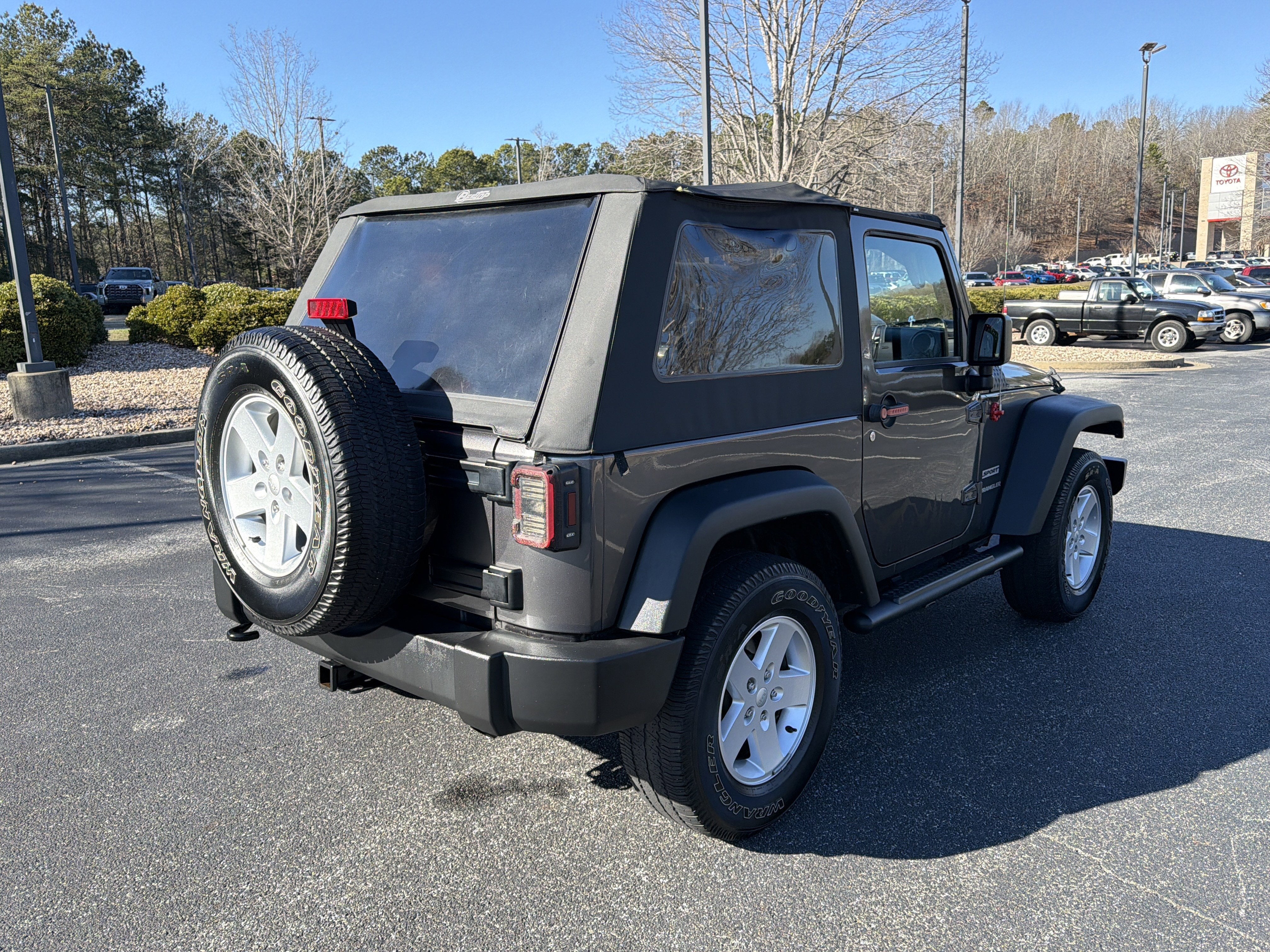 2017 Jeep Wrangler Sport