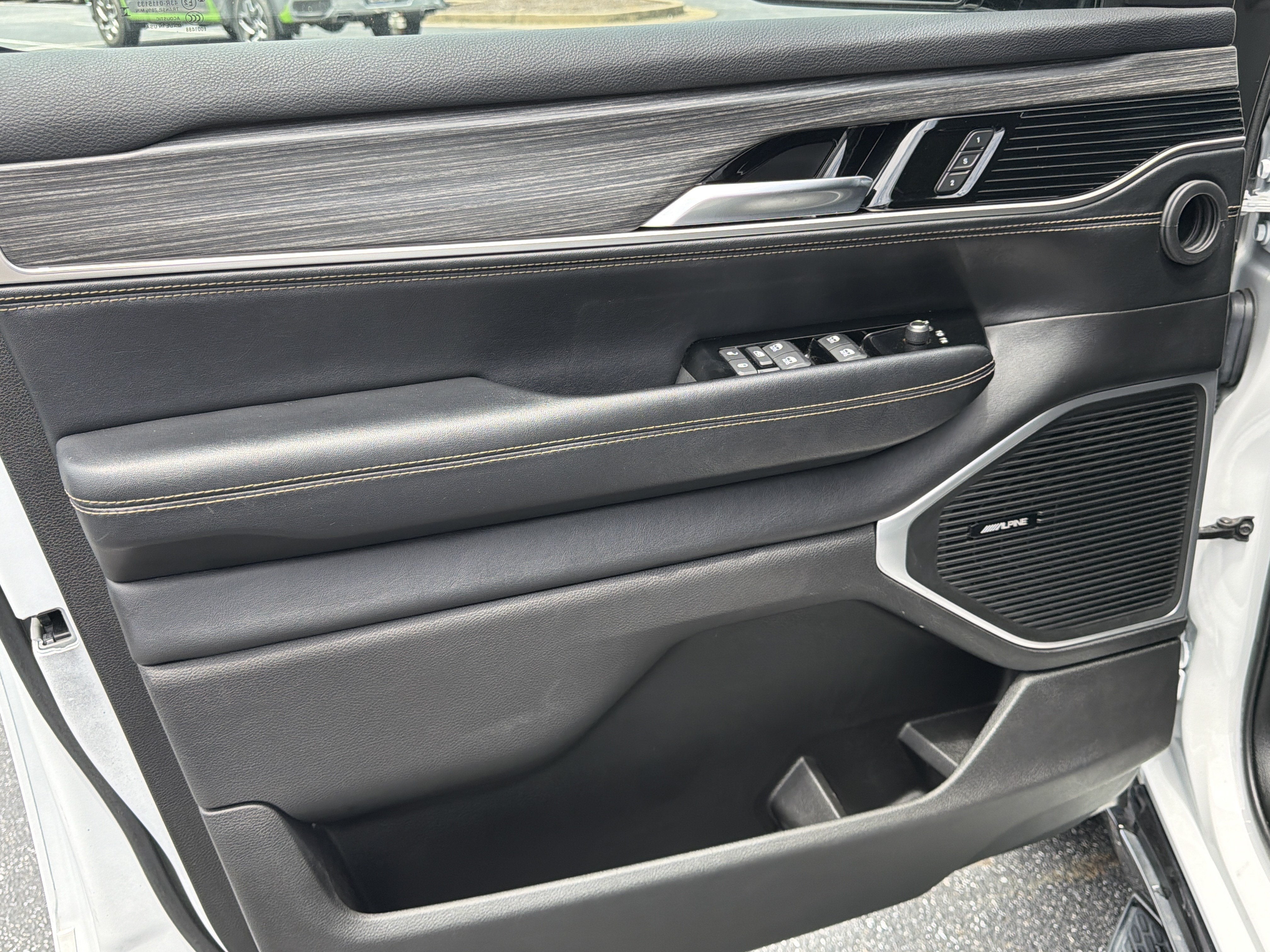 2024 Jeep Wagoneer L Series II