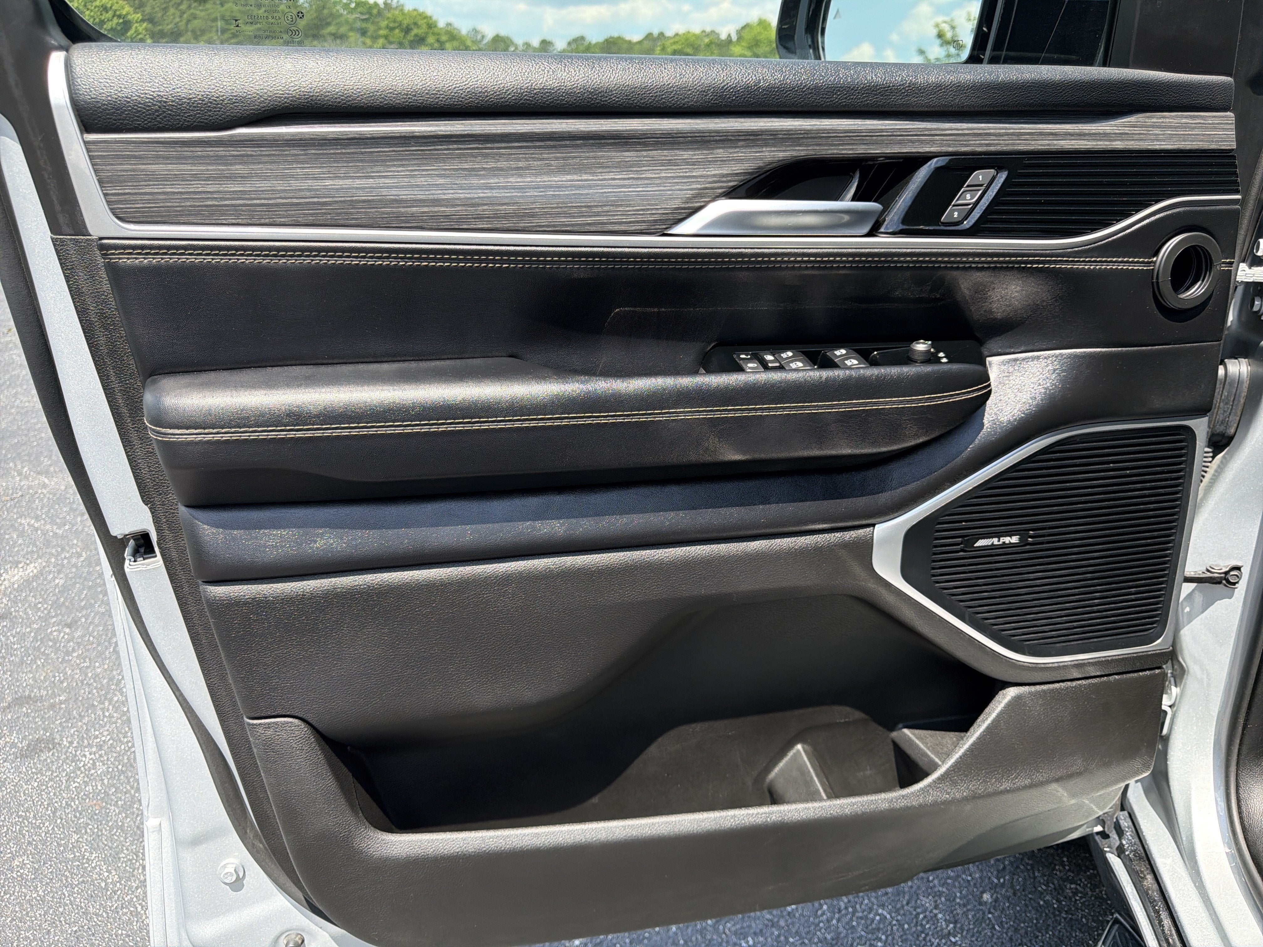 2024 Jeep Wagoneer Series II
