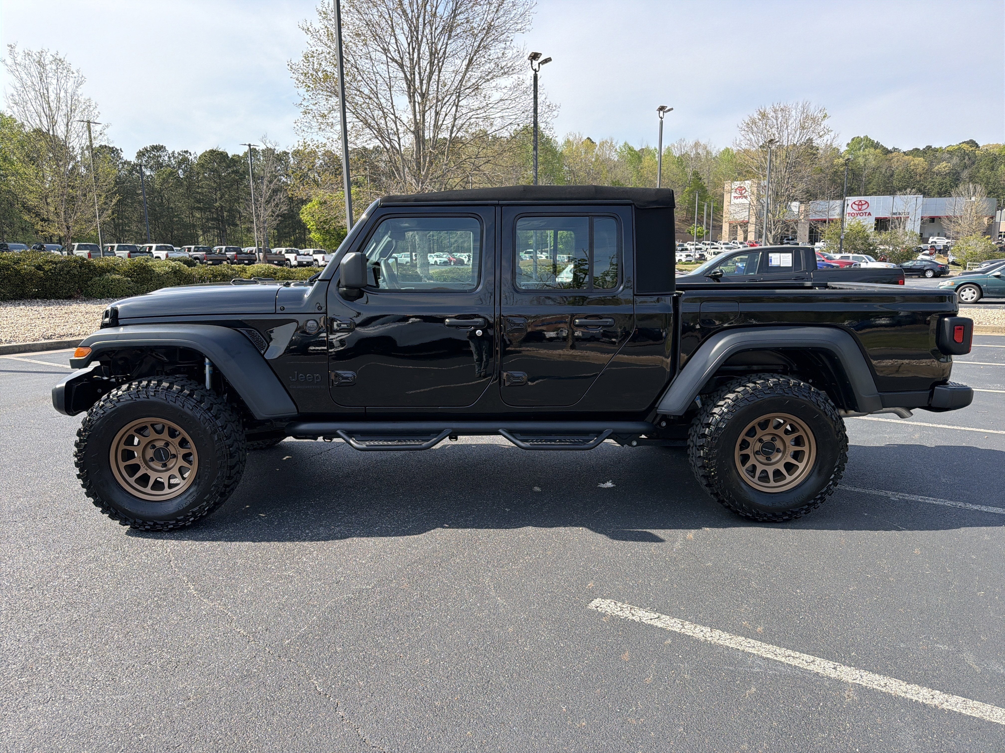 2025 Jeep Gladiator Sport