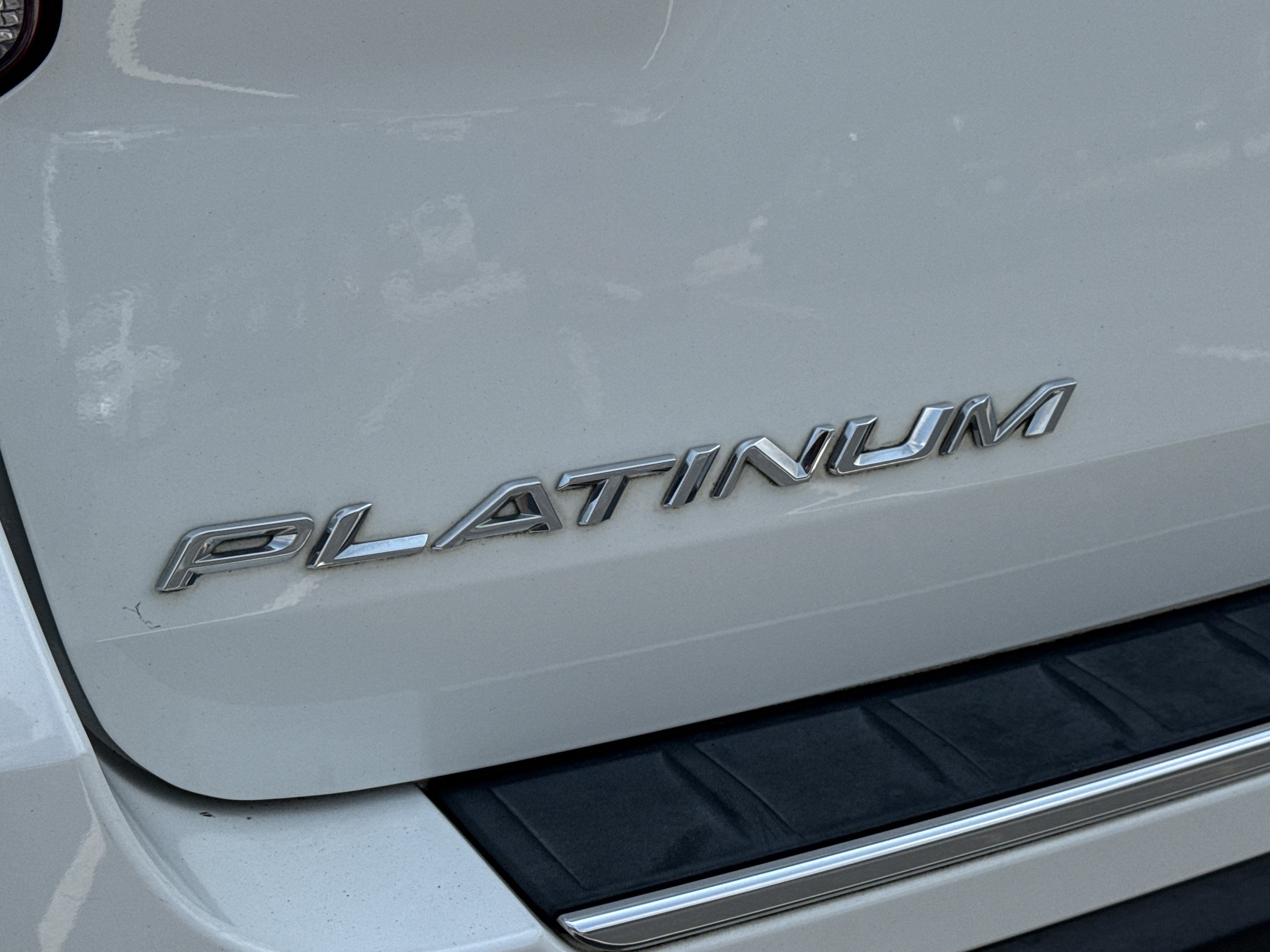 2020 Ford Explorer Platinum