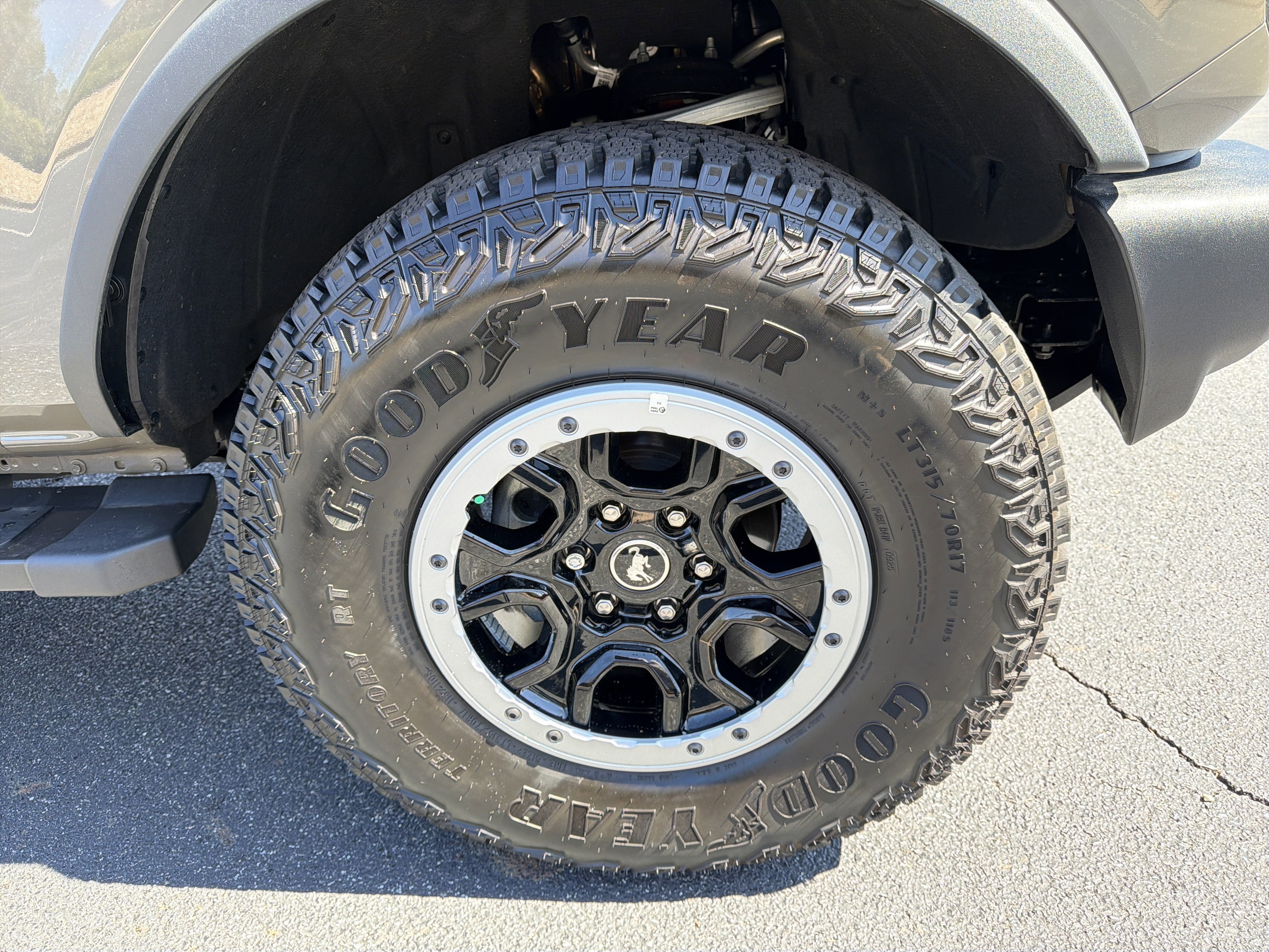 2025 Ford Bronco Base