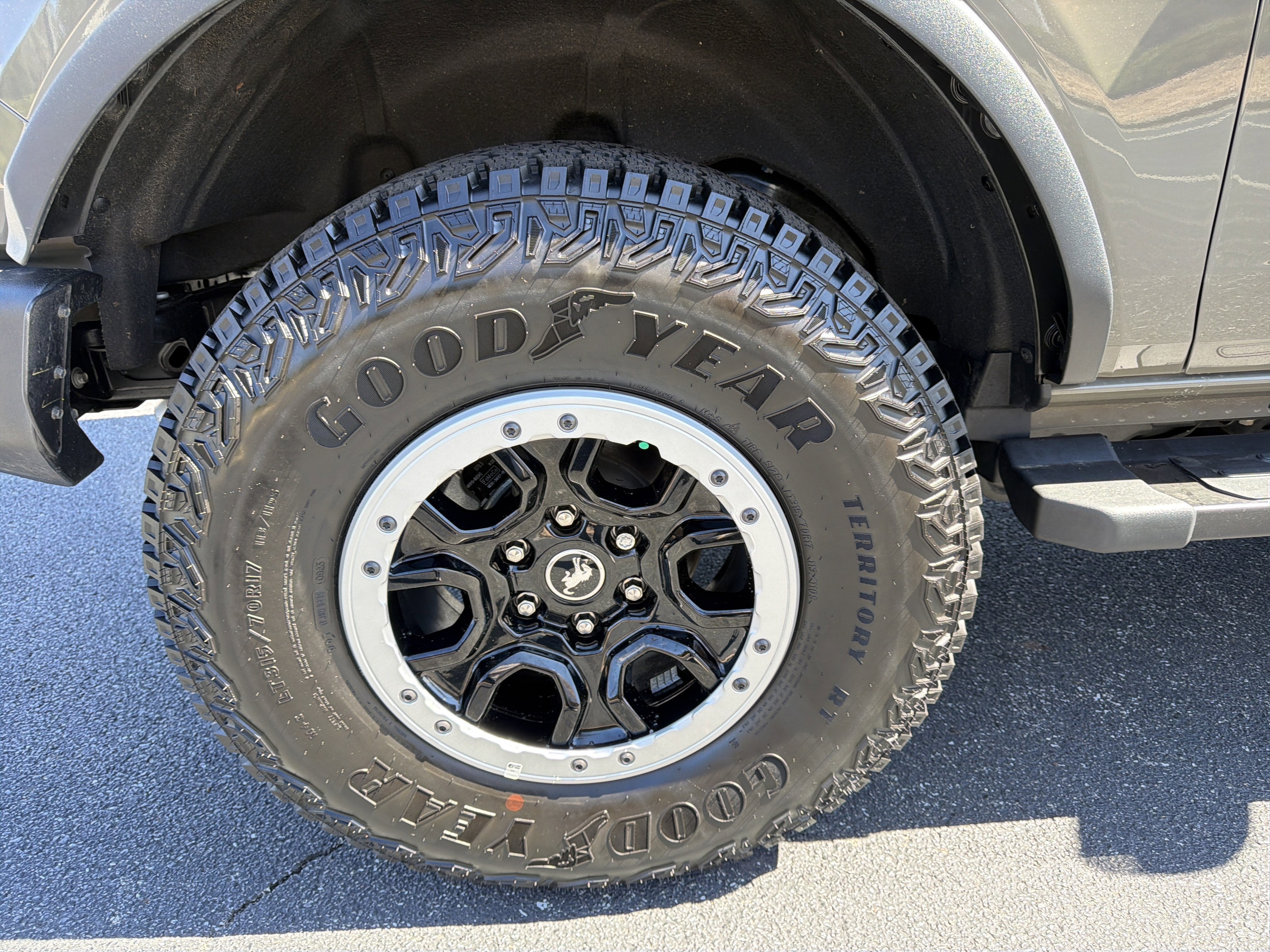 2025 Ford Bronco Base