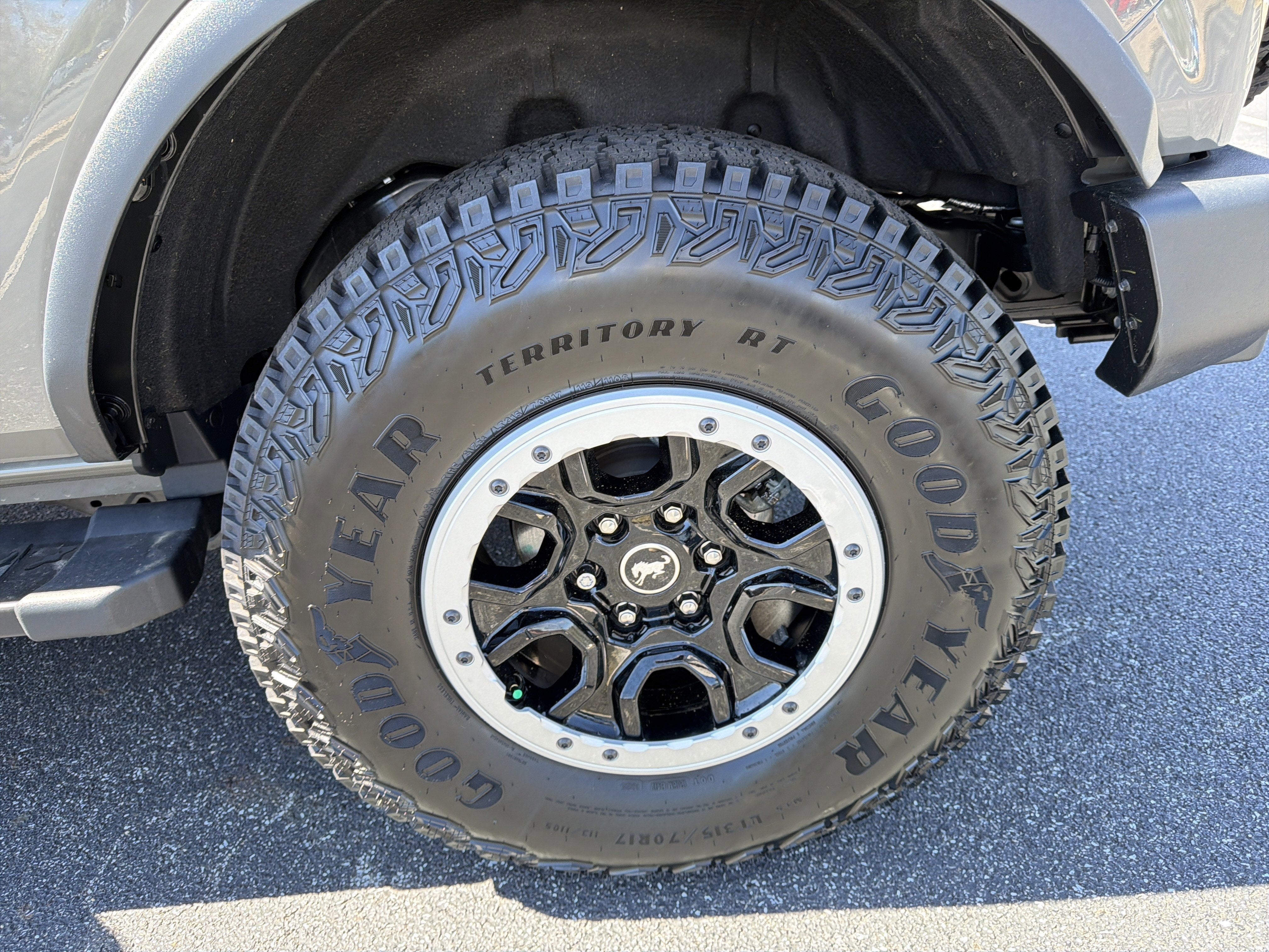 2025 Ford Bronco Base