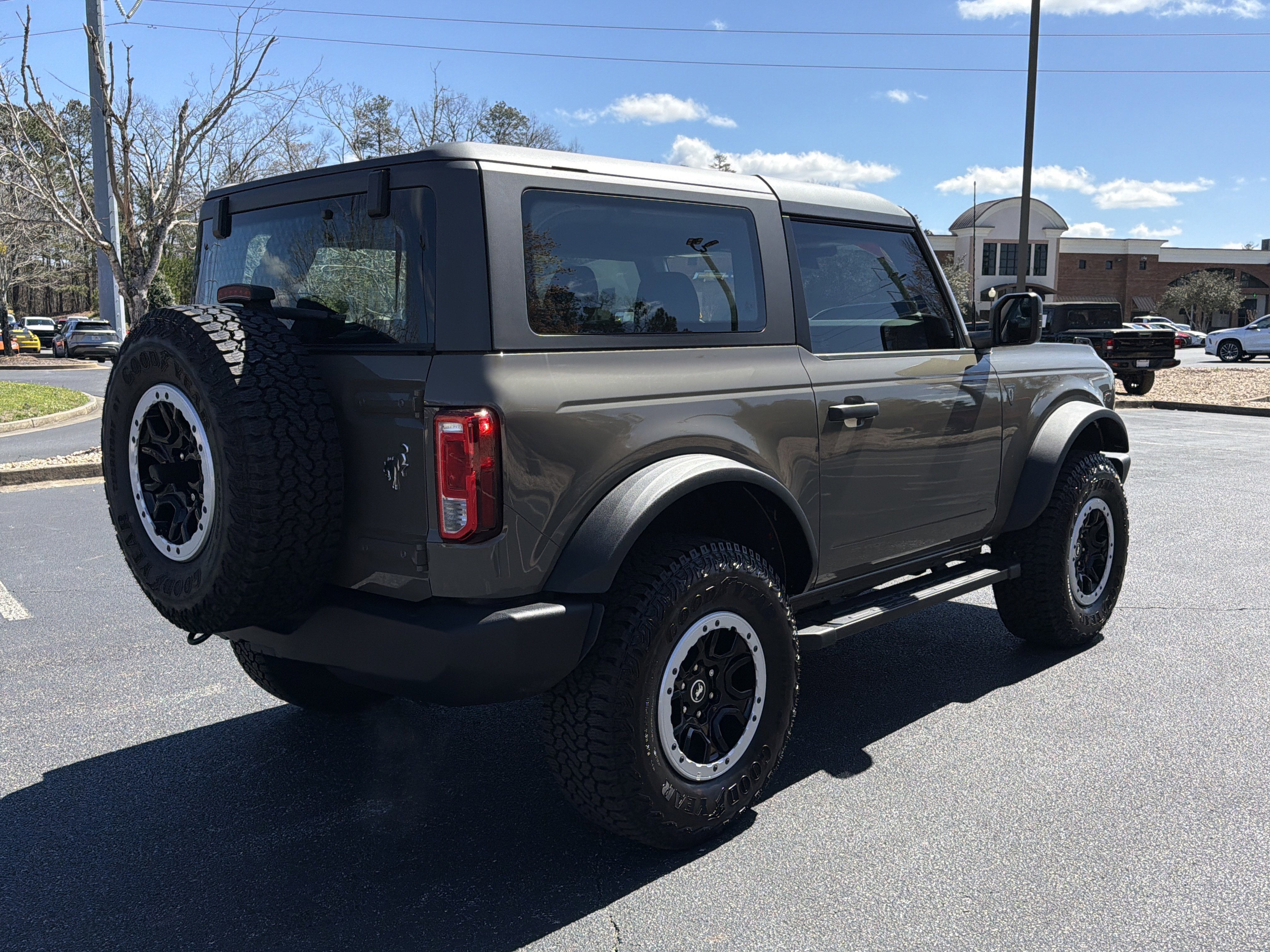 2025 Ford Bronco Base