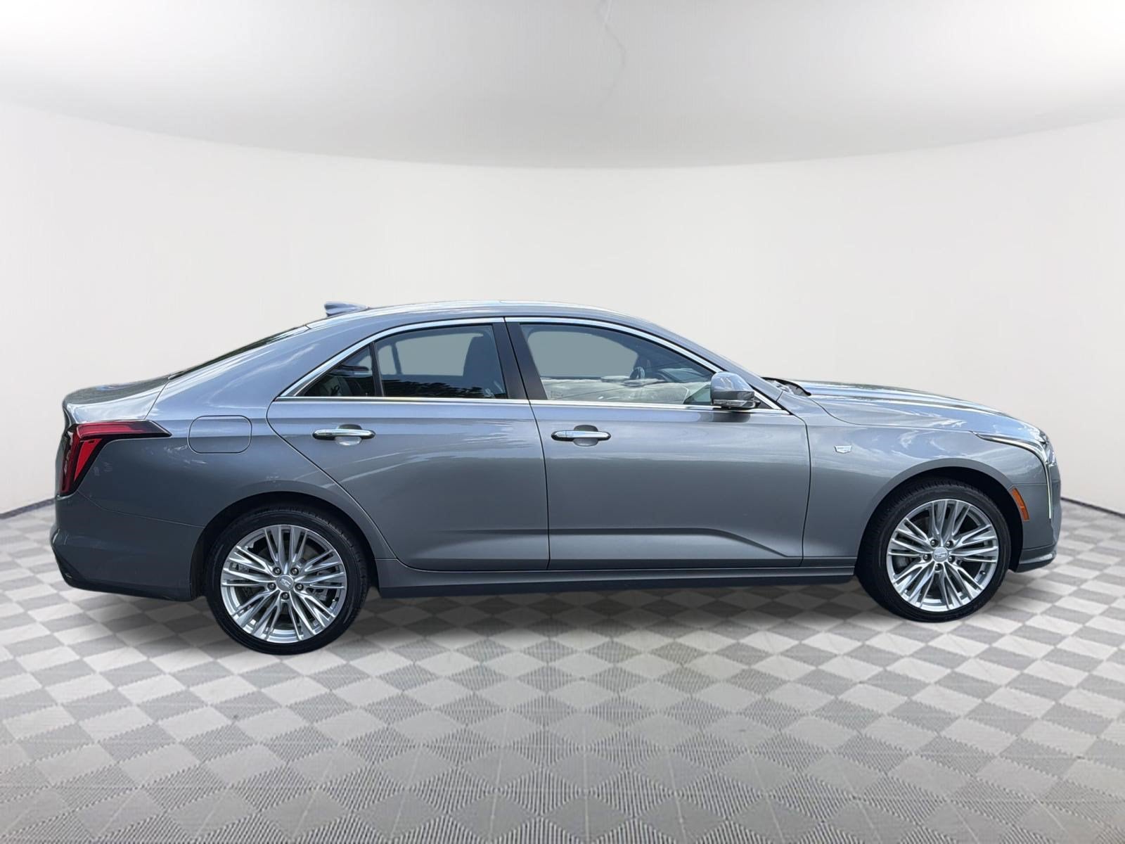 2022 Cadillac CT4 Premium Luxury