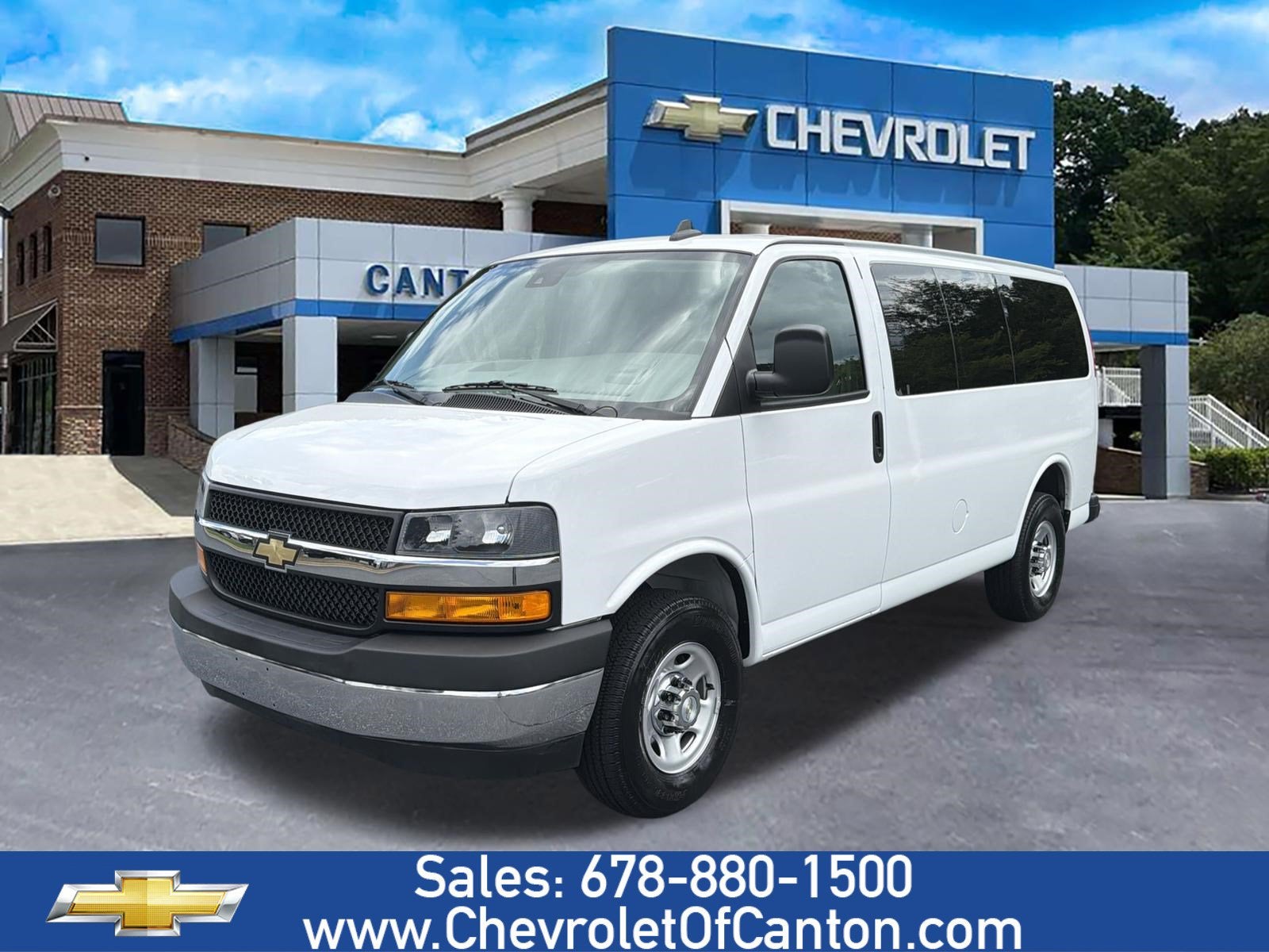 2022 Chevrolet Express Passenger LT
