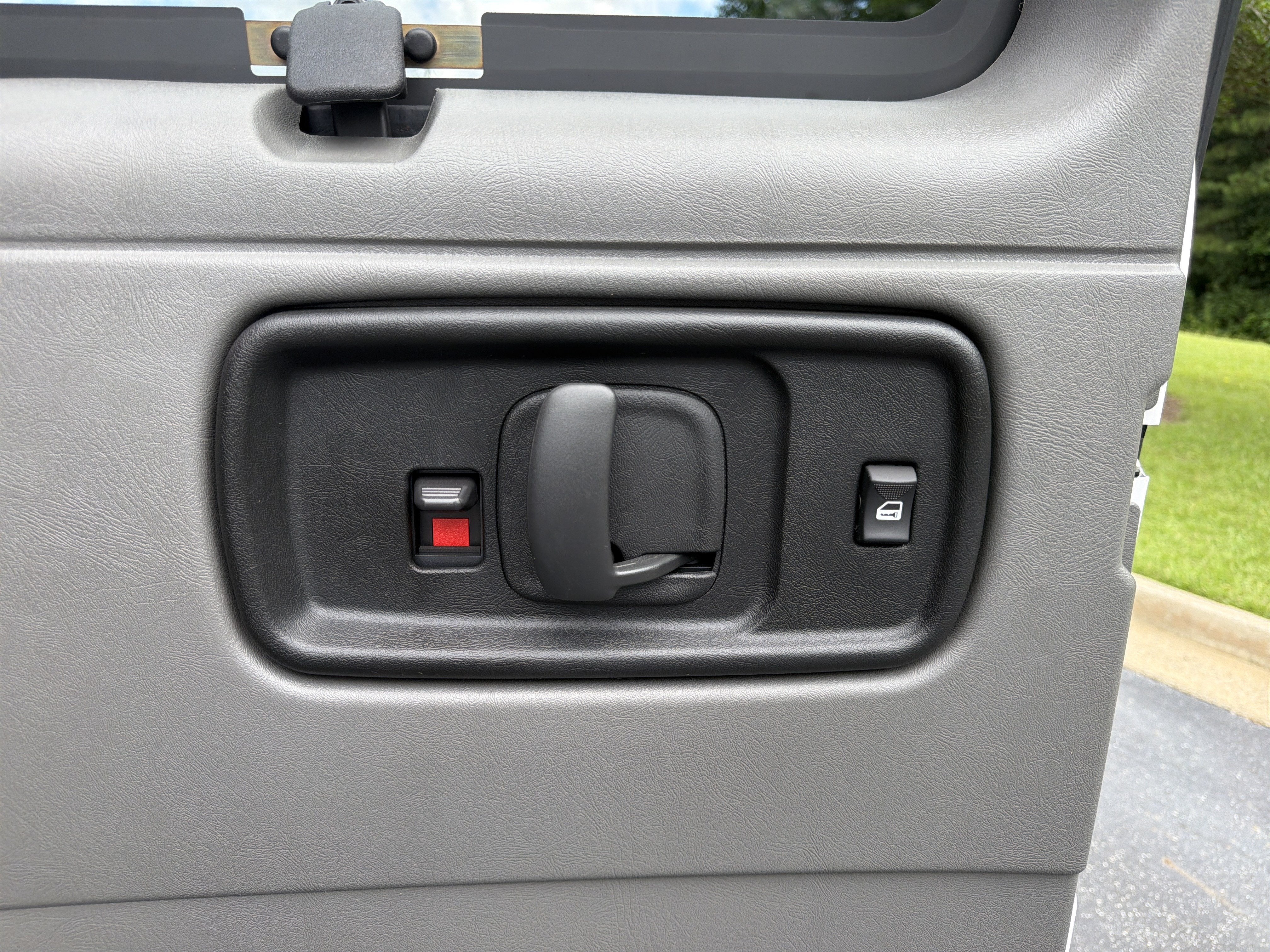 2022 Chevrolet Express Passenger LT