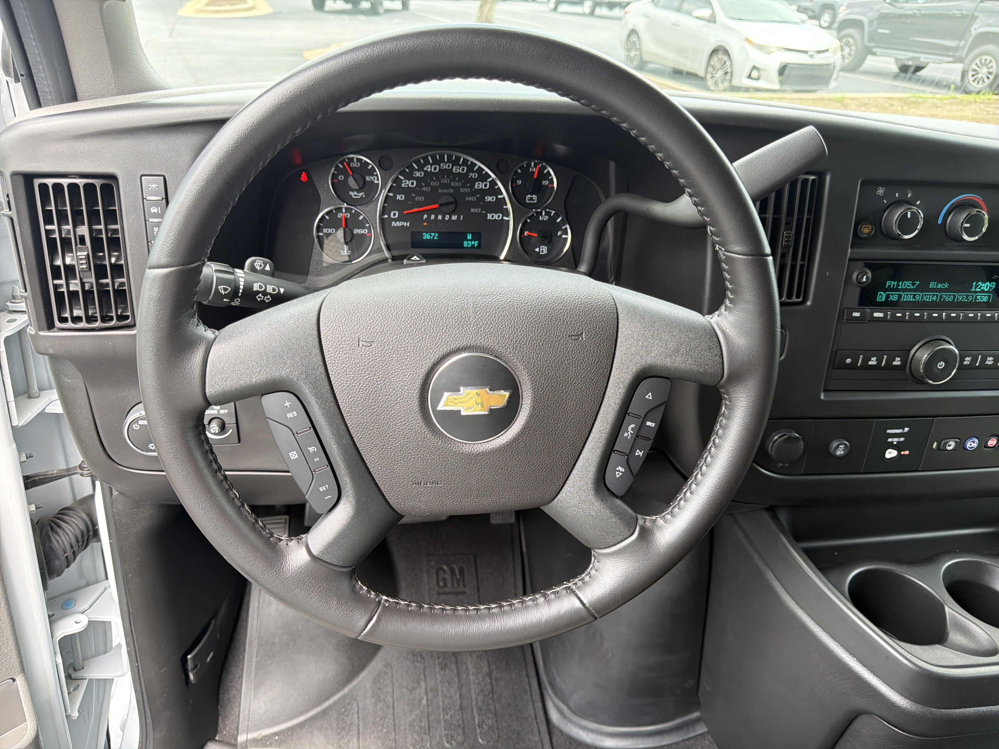 2022 Chevrolet Express Passenger LT
