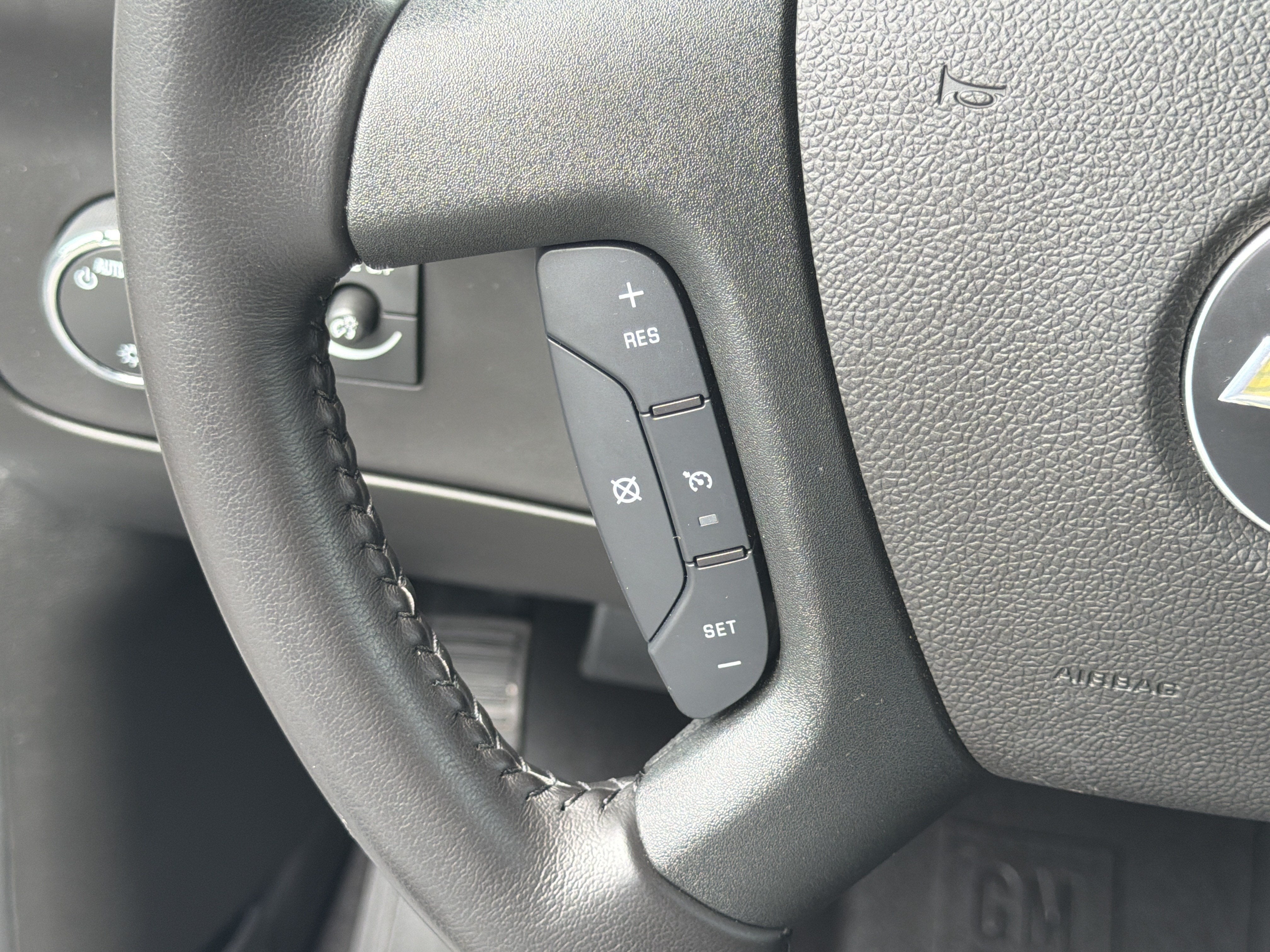 2022 Chevrolet Express Passenger LT