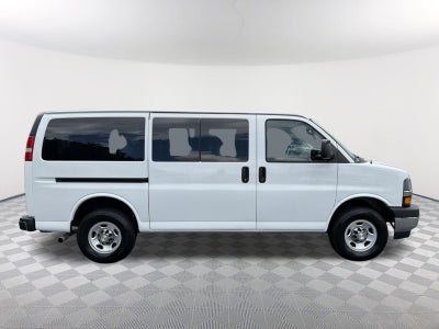 2022 Chevrolet Express Passenger LT