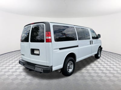 2022 Chevrolet Express Passenger LT