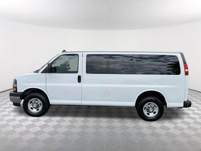 2022 Chevrolet Express Passenger LT