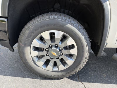 2026 Chevrolet Silverado 2500HD Custom