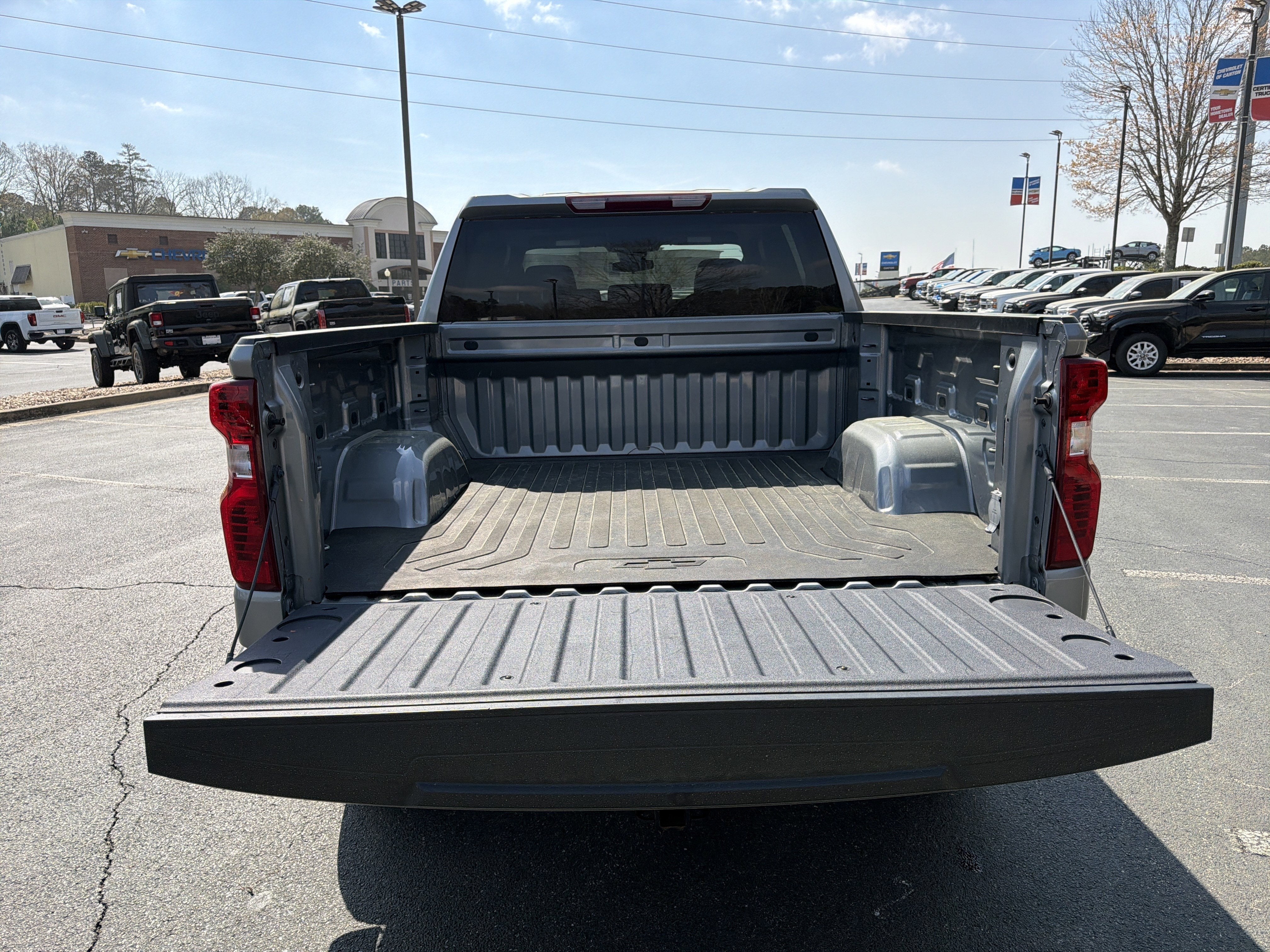 2024 Chevrolet Silverado 1500 Custom
