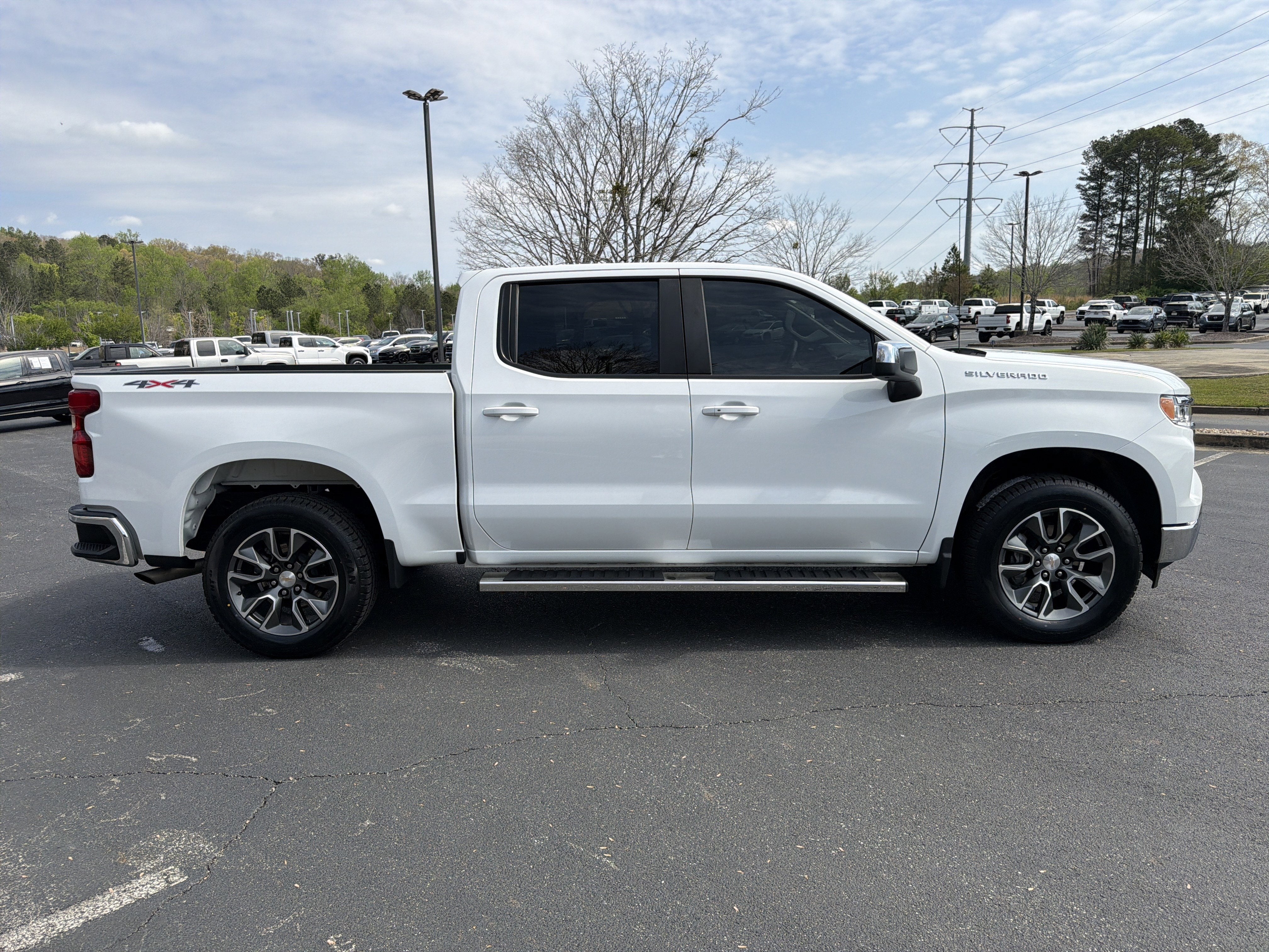 2024 Chevrolet Silverado 1500 LT