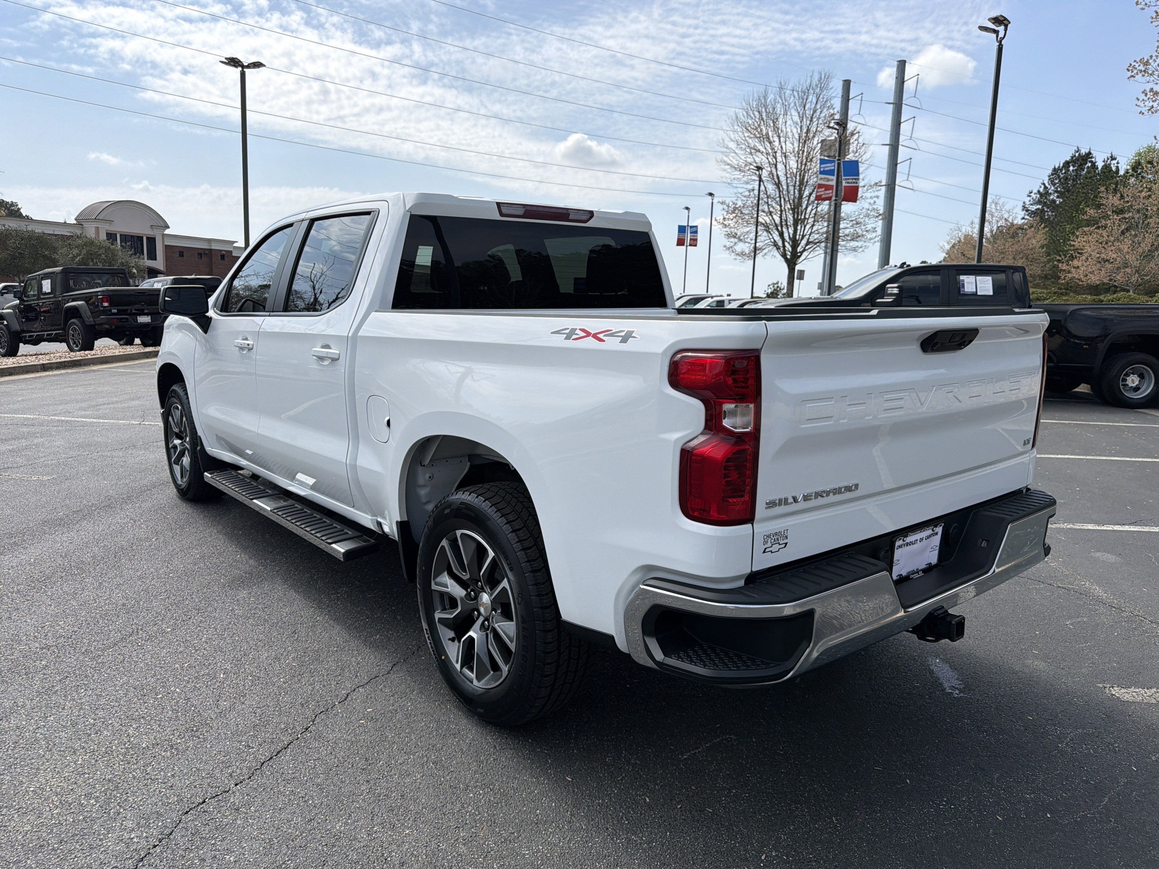 2024 Chevrolet Silverado 1500 LT