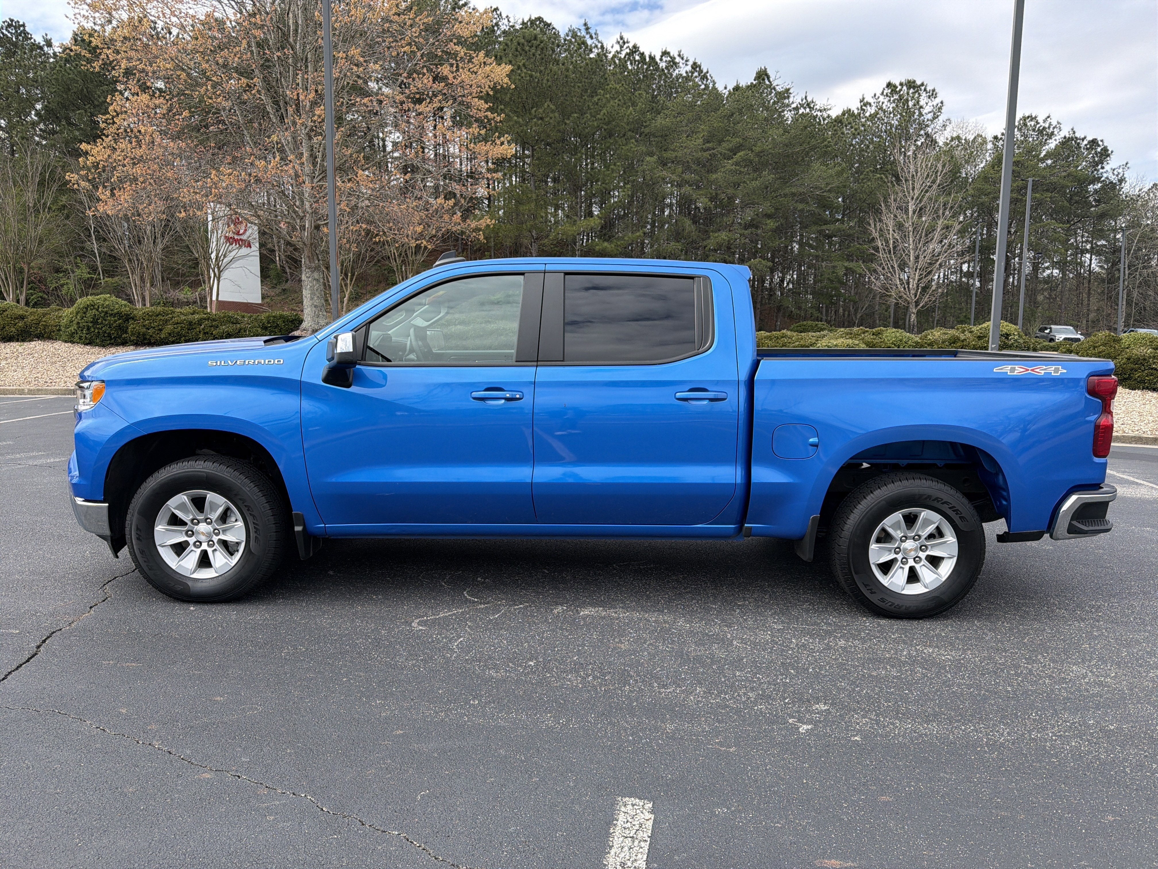 2025 Chevrolet Silverado 1500 LT