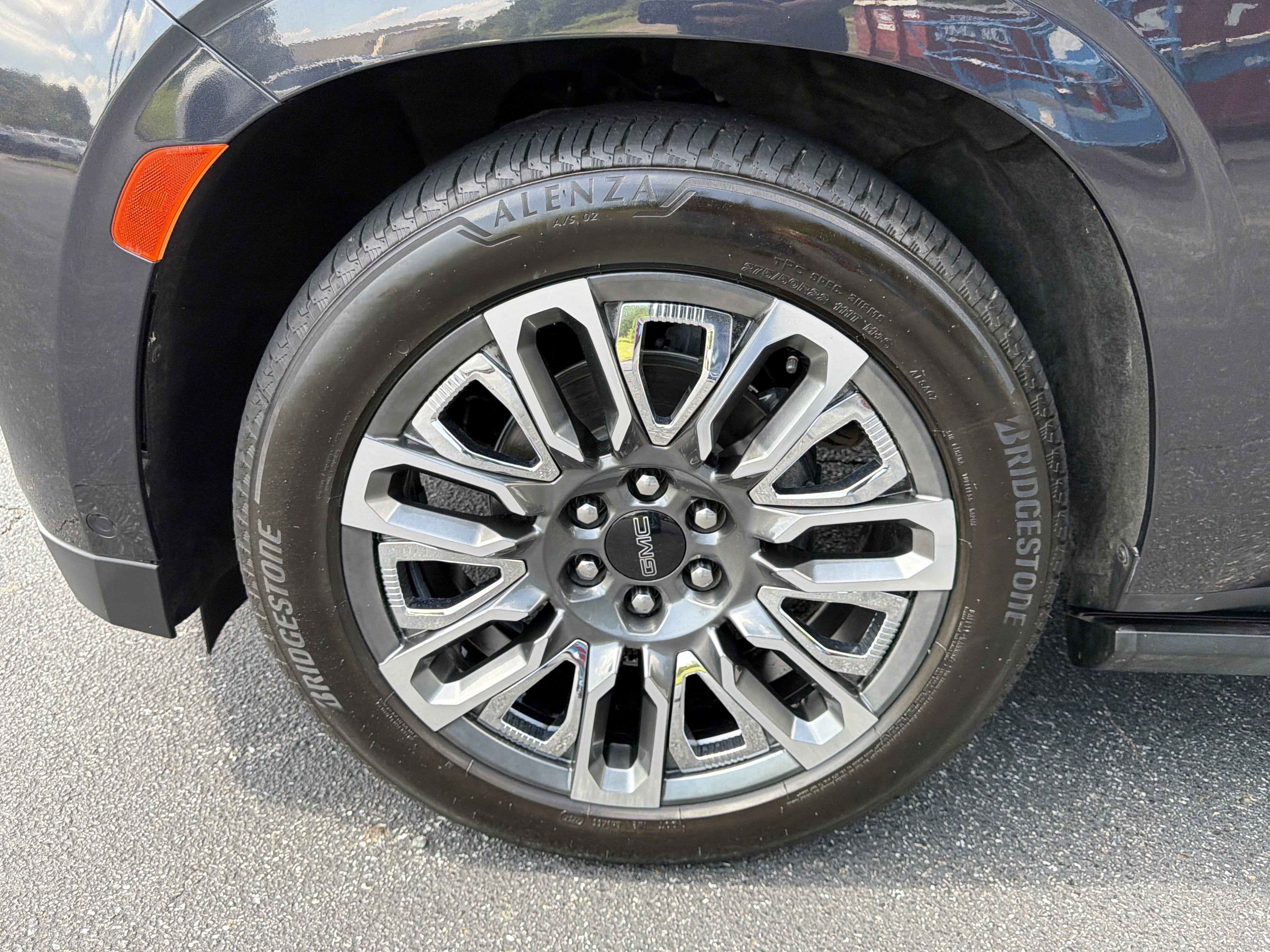 2023 GMC Yukon Denali Ultimate